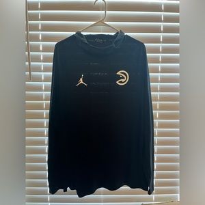 ATL Hawks hoodie